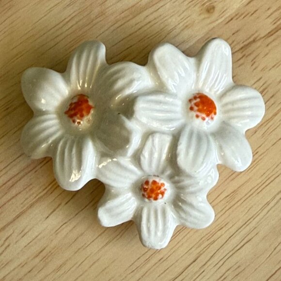 Set Of 3 Vintage Inarco Ceramic Daisy Clusters Orange Centers White Petals 1967 - Picture 4 of 9